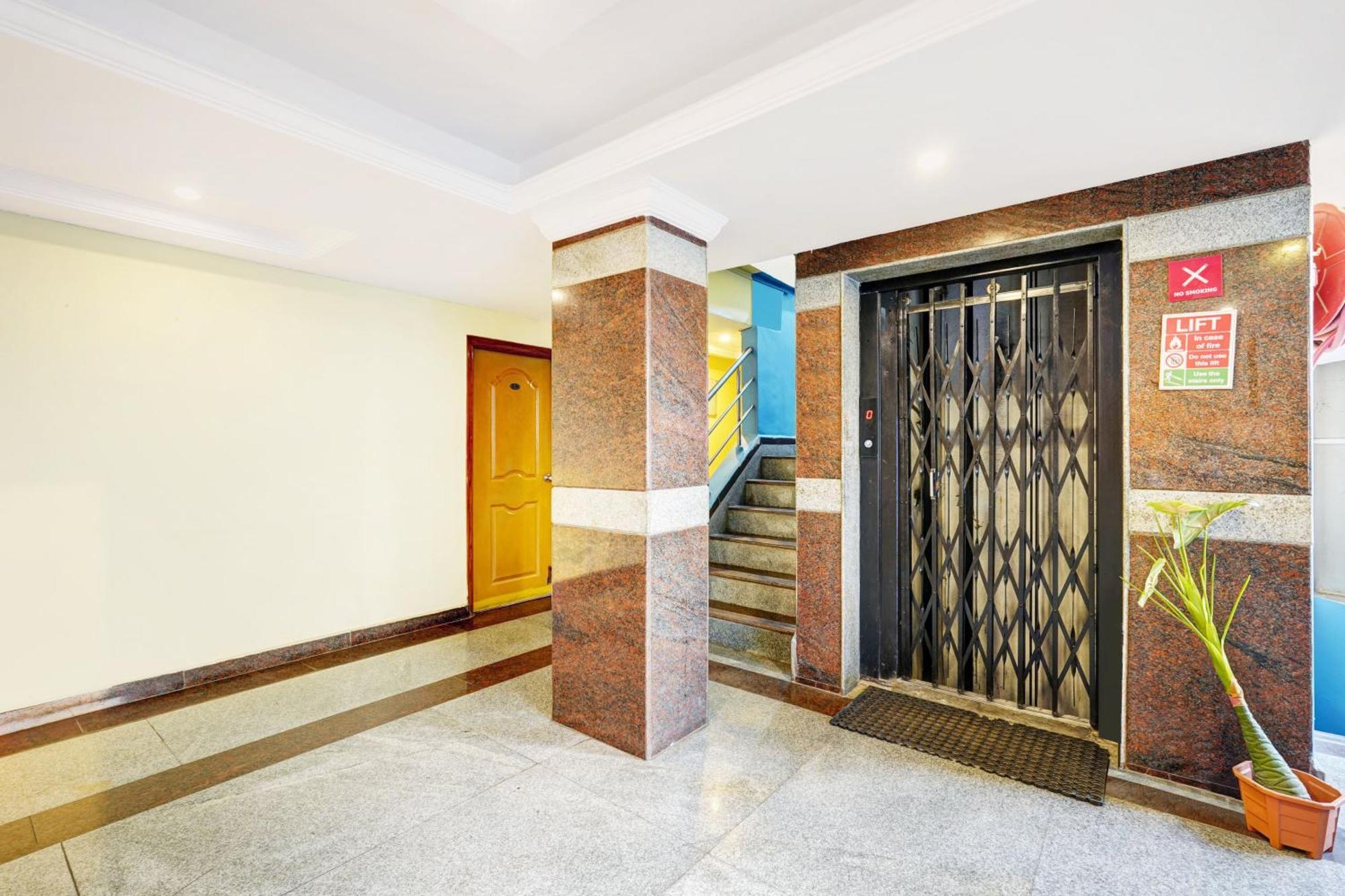 Super Hotel O Padmavathi Puram Near Railway Station Tirupati Eksteriør bilde