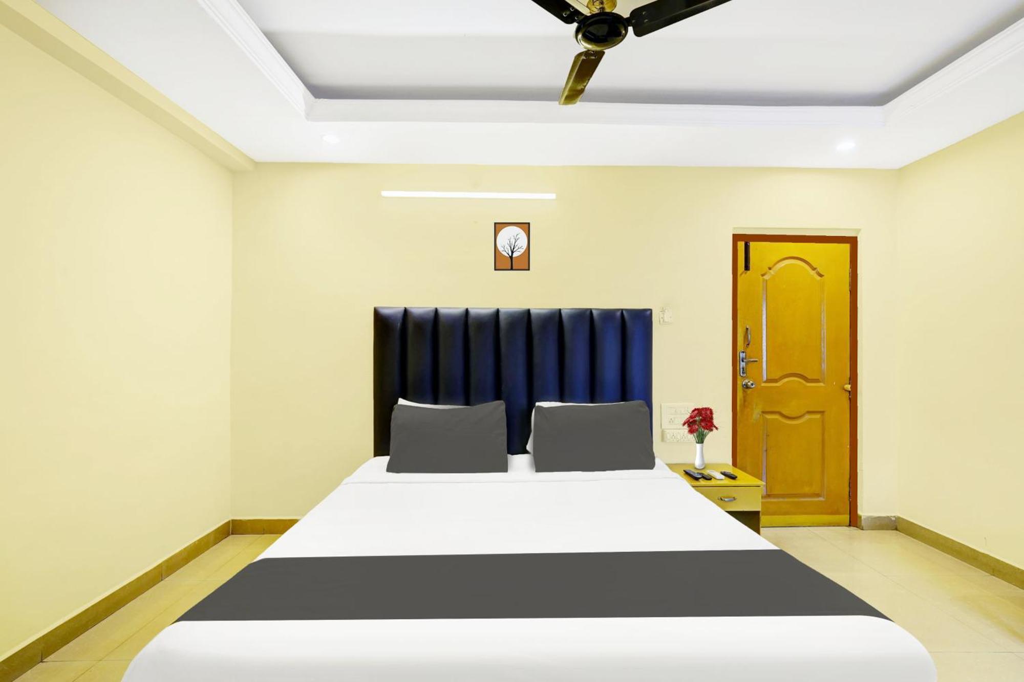 Super Hotel O Padmavathi Puram Near Railway Station Tirupati Eksteriør bilde