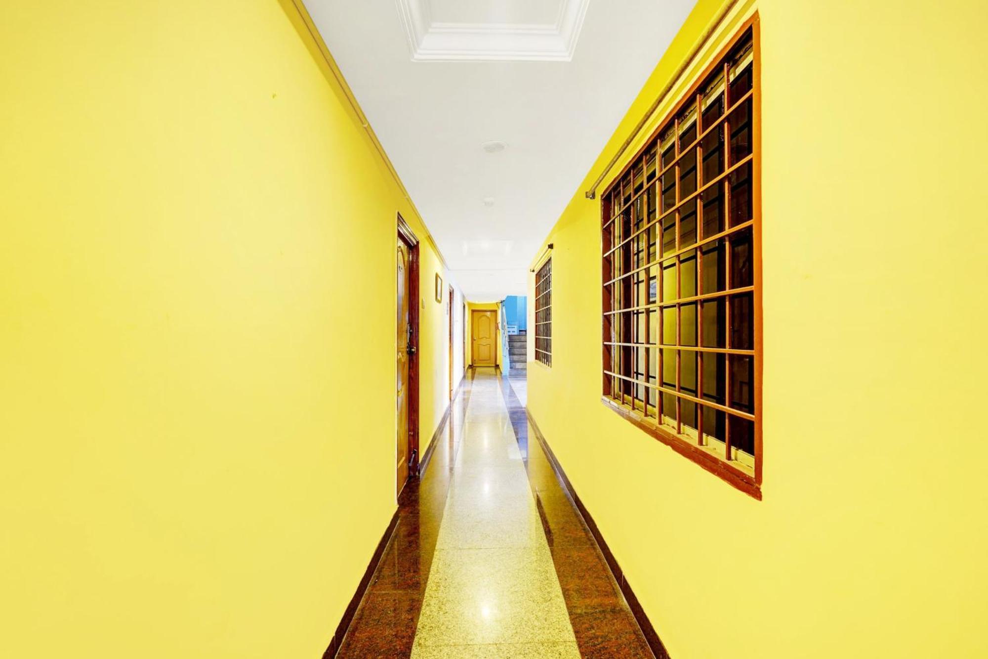 Super Hotel O Padmavathi Puram Near Railway Station Tirupati Eksteriør bilde