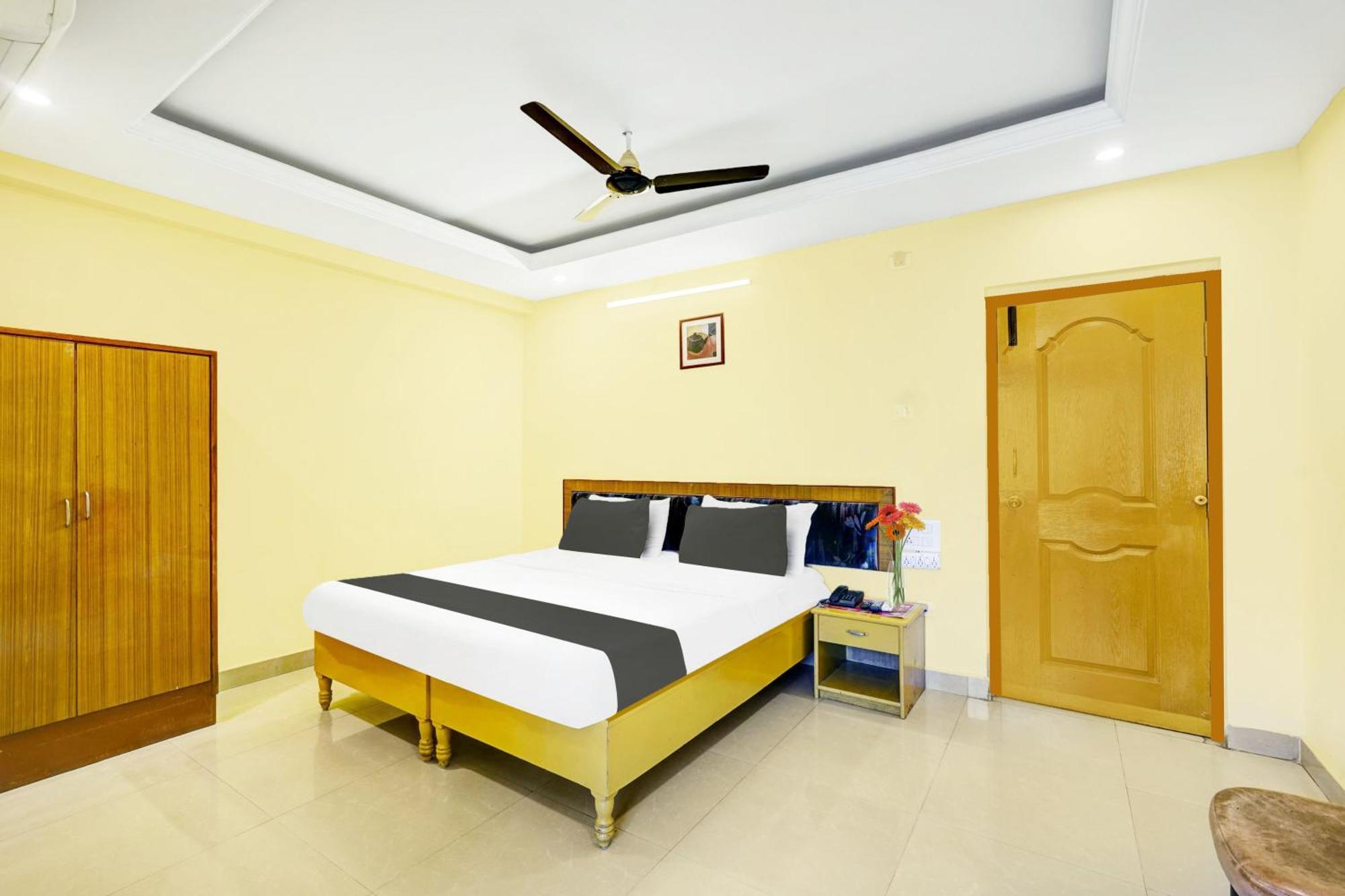Super Hotel O Padmavathi Puram Near Railway Station Tirupati Eksteriør bilde